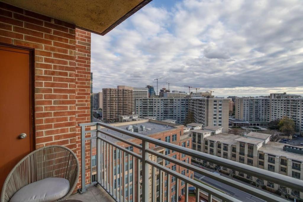 Fantastic 2 Bedroom Condo At Pentagon City Арлінгтон Екстер'єр фото