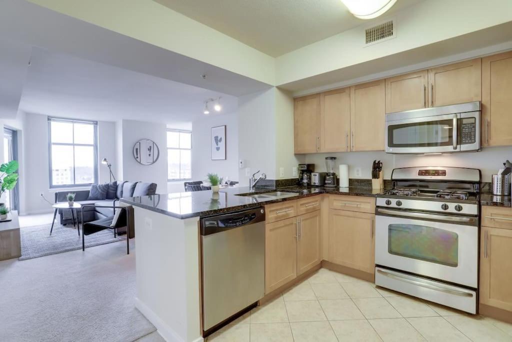Fantastic 2 Bedroom Condo At Pentagon City Арлінгтон Екстер'єр фото